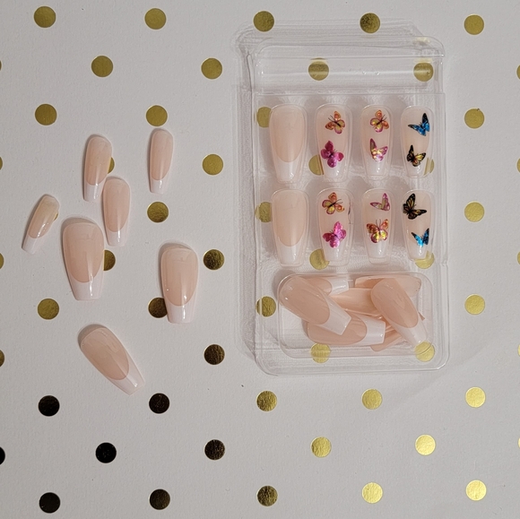 Butterfly French- Press on nails - Picture 3 of 4